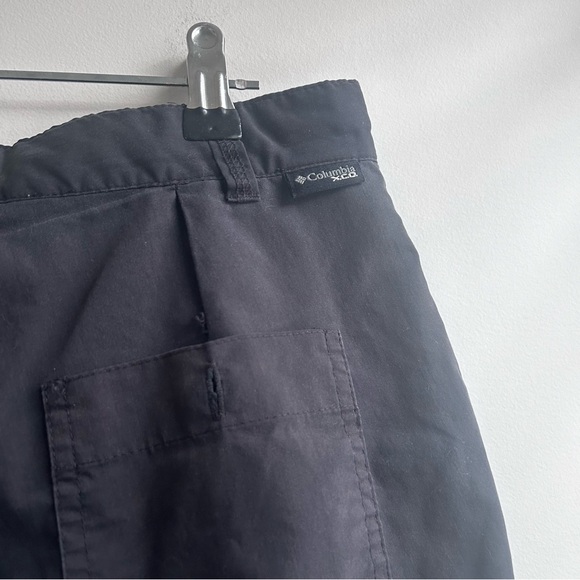 Columbia XCO Women's Hiking Capri Bermuda Short/ Black Size 4 - Picture 9 of 10